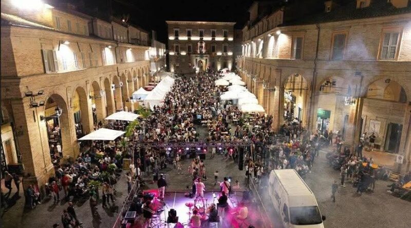 ……..questo spettacolo indecoroso in Piazza del Popolo deve finire!